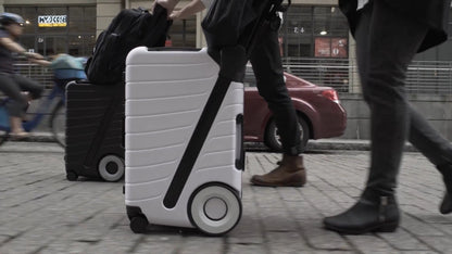 A Carry-on You Effortlessly Push Forward